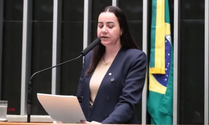 Comissão aprova projeto que incentiva alunos a participarem de trabalho voluntário