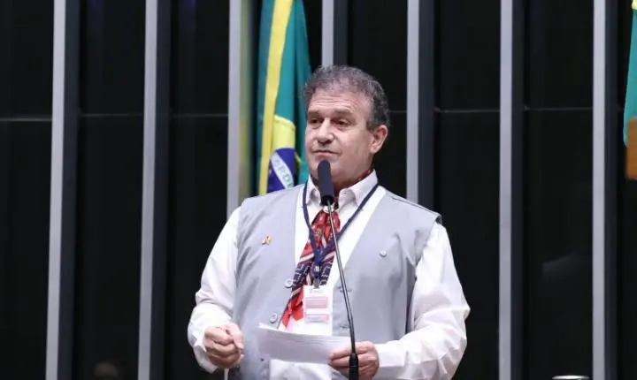 Projeto cria política de incentivo à inclusão de ciclovias em rodovias federais